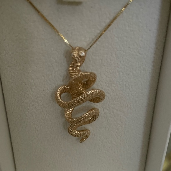 14K Solid Yellow Gold Kundalini 3D Serpent/Snake Pendant + 14K YG Chain